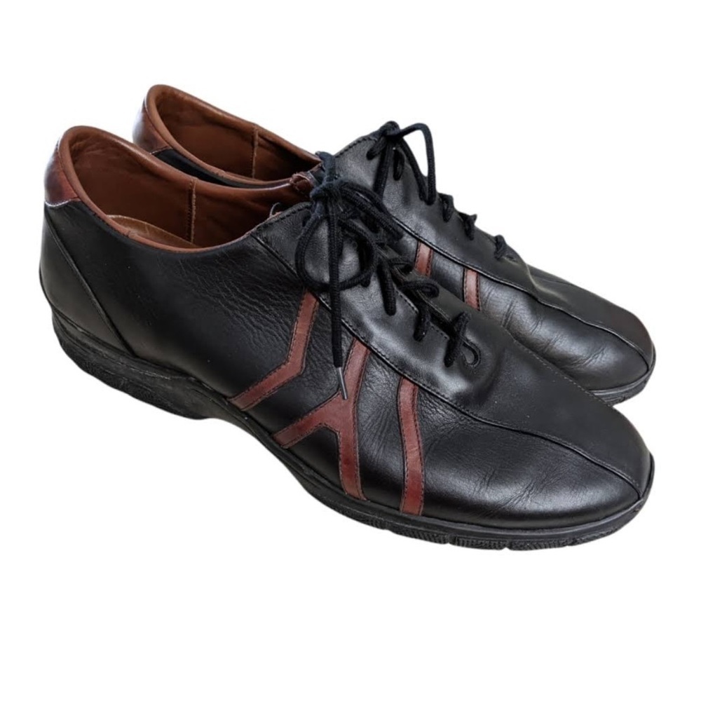 Allen Edmonds Black and Brown Oxfords